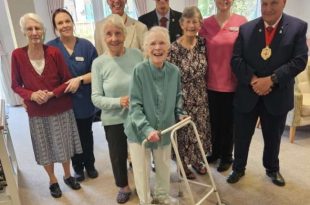 York Manor Celebrates Community with a Joyful British Picnic